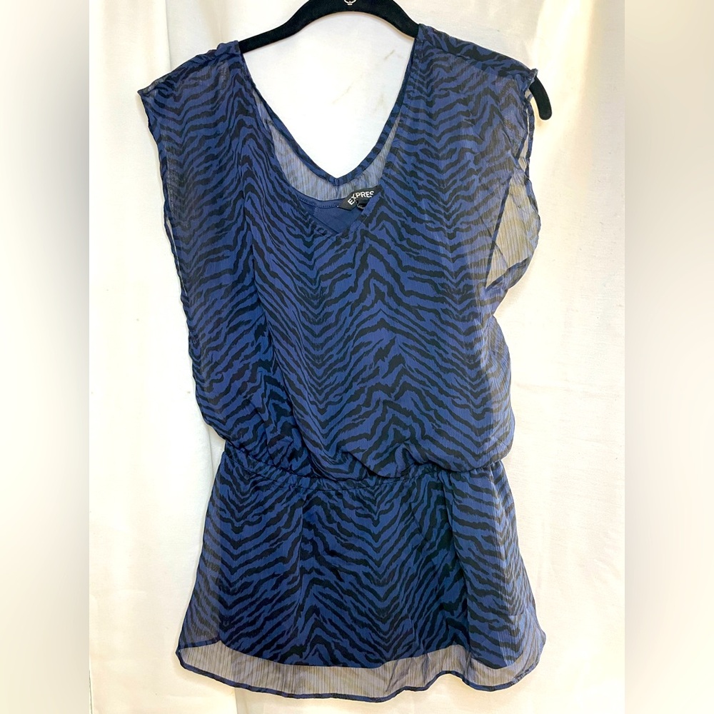 Express GUC Navy Blue Black Zebra Stripe Short Sleeve Shirt with Lining Size: M